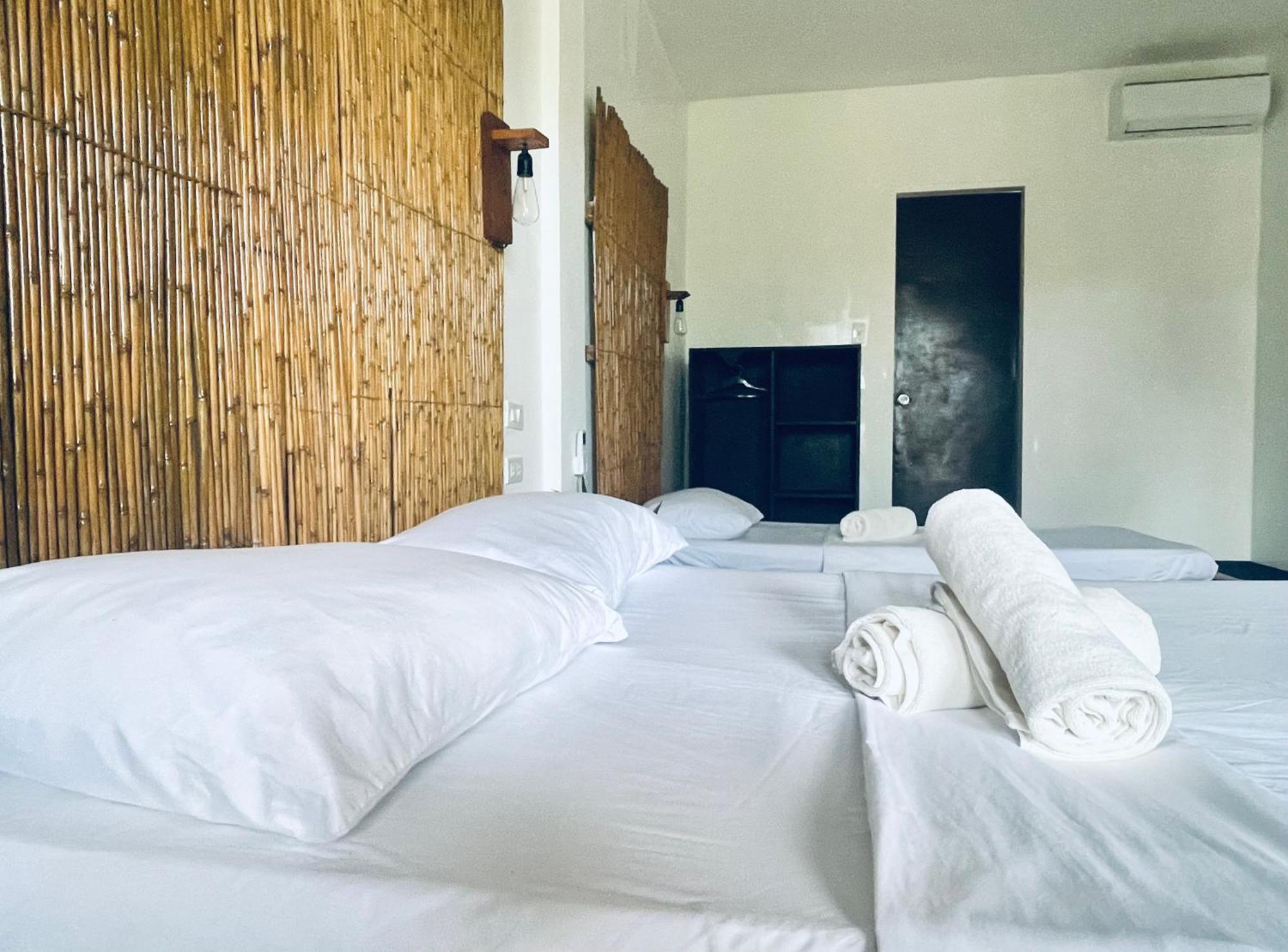 Siargao Sunflower Suites Генерал-Луна Экстерьер фото